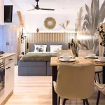 Baliapartment Hof, Kueche, Parkplatz, 24h Digital Checkin, Wlan250mbit *