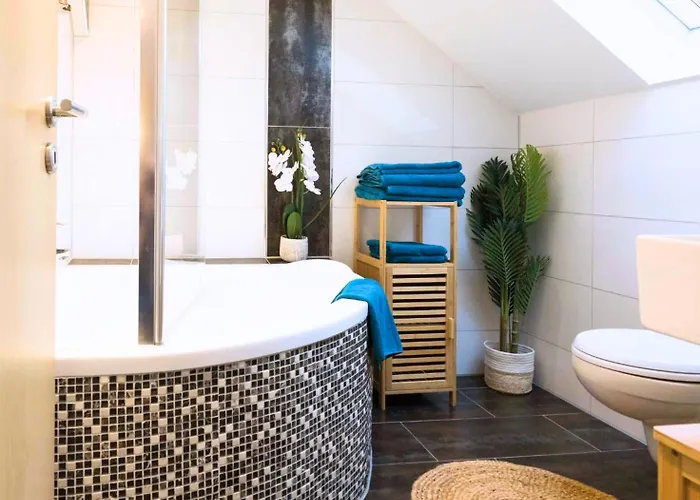 דירה Baliapartment Hof, Kueche, Parkplatz, 24h Digital Checkin, Wlan250mbit הוף