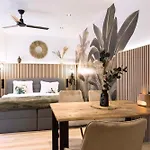 Baliapartment Hof, Kueche, Parkplatz, 24h Digital Checkin, Wlan250mbit Apartament Hof (Bavaria)