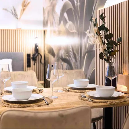 Baliapartment Hof, Kueche, Parkplatz, Smart-Checkin, Wlan600Mbit Apartamento