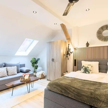 Baliapartment Hof, Kueche, Parkplatz, Smart-Checkin, Wlan600Mbit *