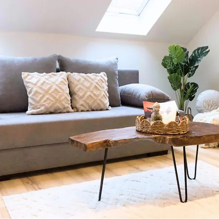 Baliapartment Hof, Kueche, Parkplatz, Smart-Checkin, Wlan600Mbit
