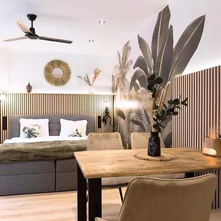 Baliapartment Hof, Kueche, Parkplatz, Smart-Checkin, Wlan600Mbit Apartamento Hof (Bavaria)