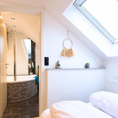 Baliapartment Hof, Kueche, Parkplatz, Smart-Checkin, Wlan600Mbit Apartamento Hof (Bavaria)
