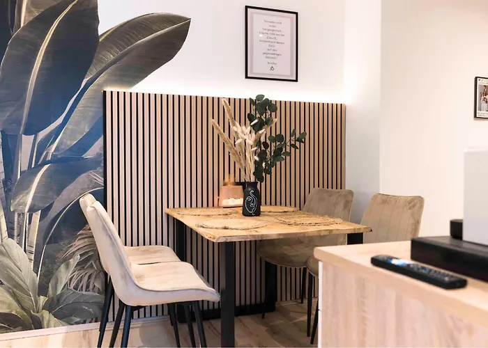 Apartmán Baliapartment Hof, Kueche, Parkplatz, 24h Digital Checkin, Wlan250mbit